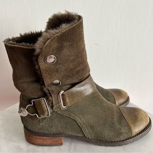 Matt Bernson Olive Green Shearling Boot with Leather Strap & Hiker Sole Size 7